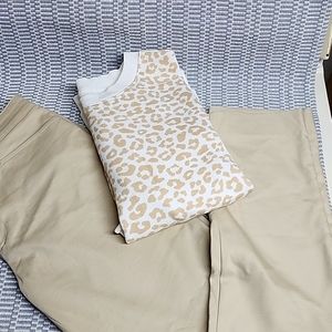 Women's Chaps size 10 w/free sweatshirt